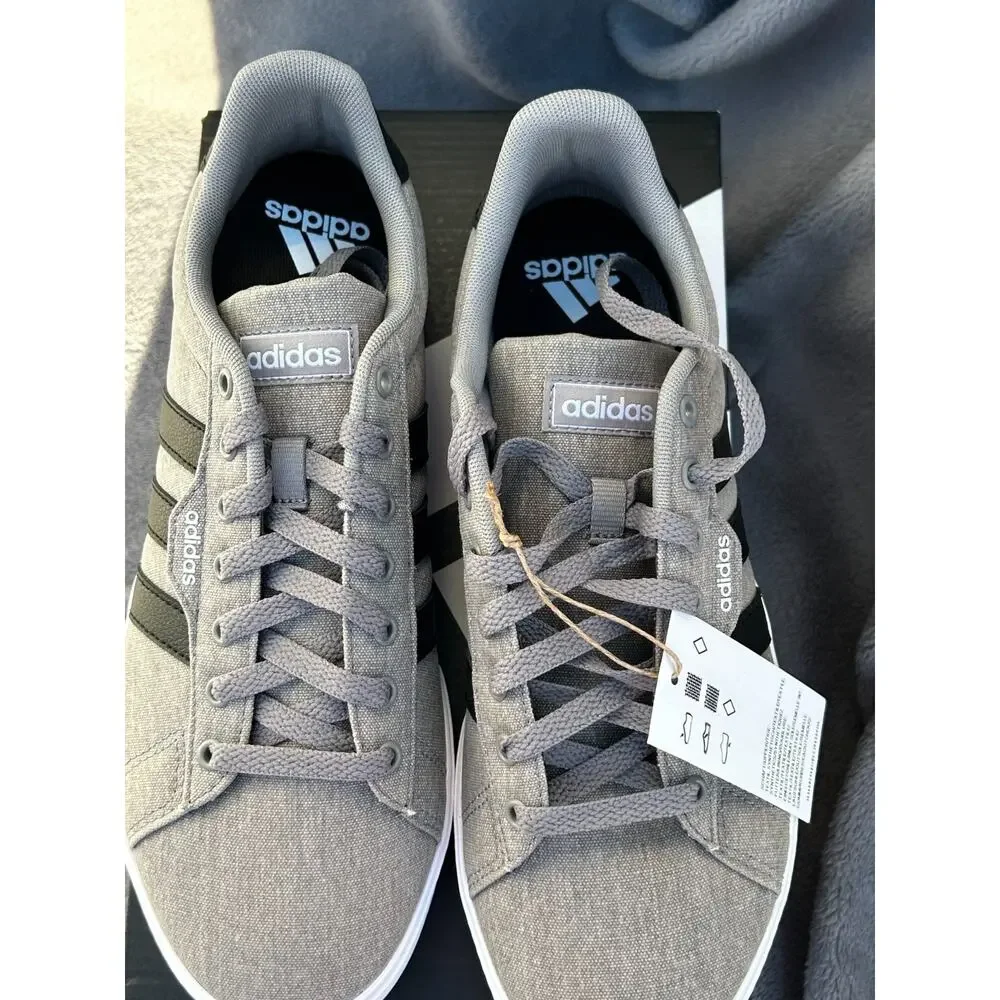 Adidas Daily 3.0 Men’s 9 Gray White Casual Sneakers FW7030 New in Box - Picture 3 of 8